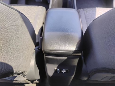 Used 2025 Nissan Kicks SV w/ SV Premium Package FWD image 76
