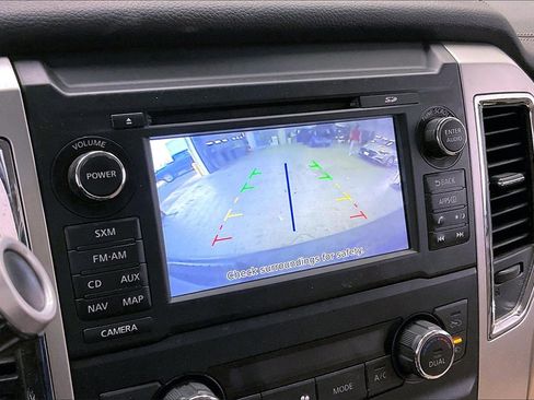 Used 2016 Nissan Titan SL image 20