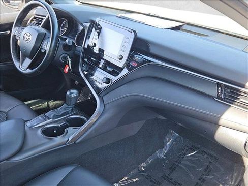 Used 2023 Toyota Camry SE image 20
