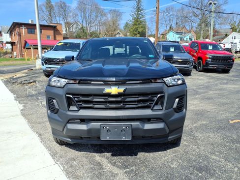 Certified 2023 Chevrolet Colorado W/T w/ Advanced Trailering Package AWD/4WD image 2