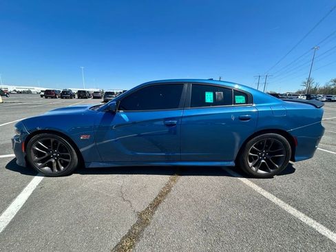 Used 2020 Dodge Charger Scat Pack RWD image 4