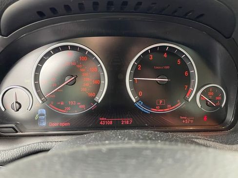 Used 2017 BMW X3 sDrive28i image 5