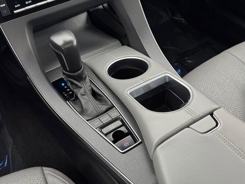 Used 2021 Toyota Avalon Limited w/ Advanced Safety Package image 12