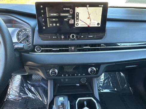 Used 2025 Mitsubishi Outlander SE image 29