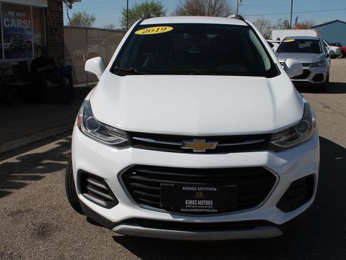 Used 2019 Chevrolet Trax LT w/ LT Convenience Package image 8