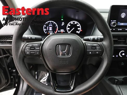 Used 2024 Honda HR-V LX image 10