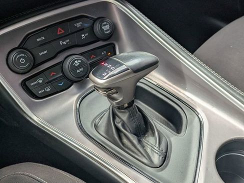 Used 2022 Dodge Challenger R/T image 20