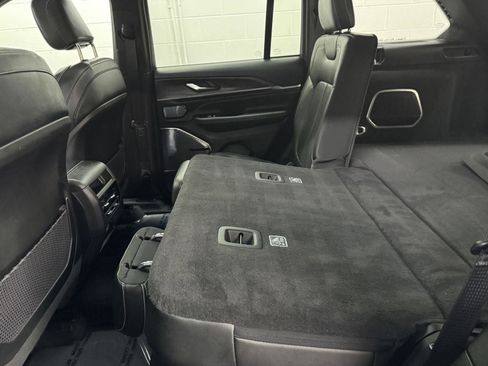 Used 2023 Jeep Grand Cherokee Overland image 29