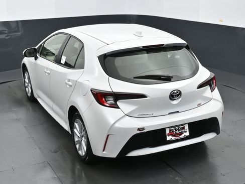 Used 2025 Toyota Corolla SE image 31