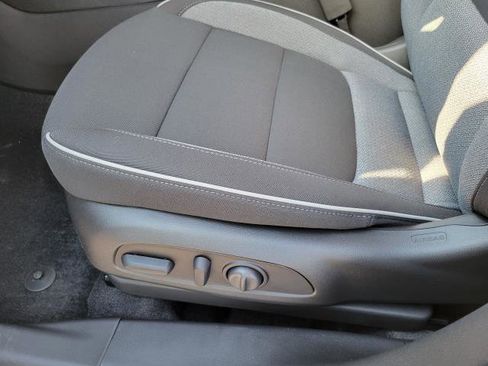 New 2026 Chevrolet TrailBlazer LT image 9