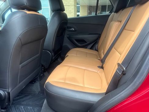 Used 2020 Chevrolet Trax Premier AWD/4WD image 19