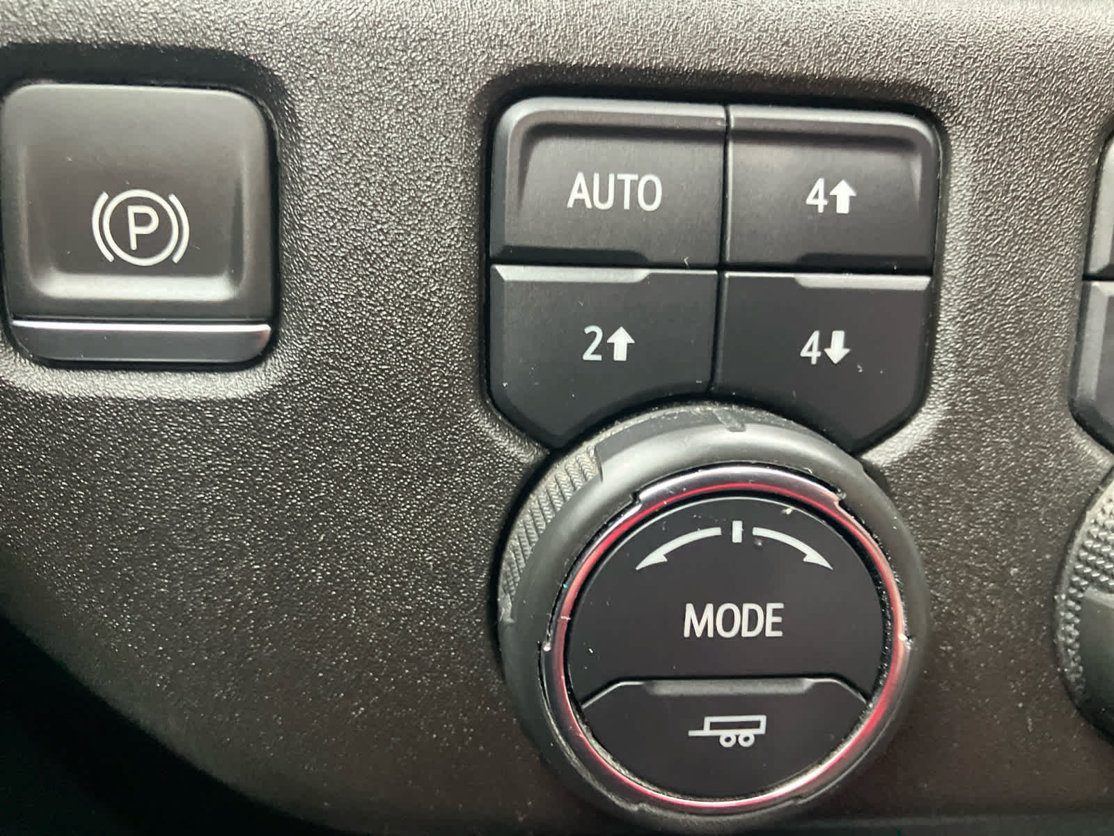 Used 2024 Chevrolet Silverado 2500 High Country w/ High Country Premium Package AWD/4WD image 15