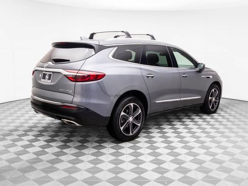 Used 2019 Buick Enclave Essence w/ LPO, Sport Appearance Package image 5