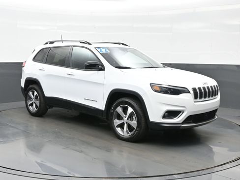 Used 2022 Jeep Cherokee Limited image 8