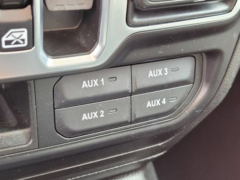 Used 2023 Jeep Wrangler Unlimited Sport AWD/4WD image 21