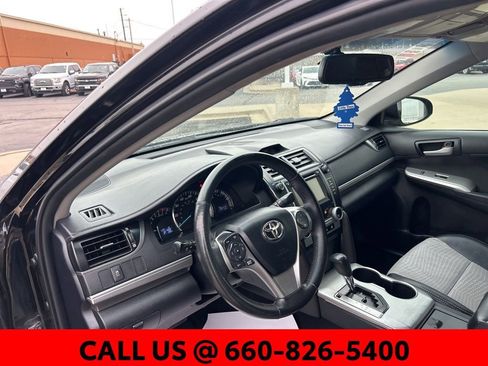 Used 2012 Toyota Camry SE image 12