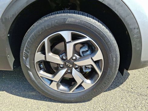 Certified 2022 Kia Sportage LX image 8