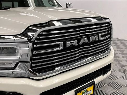 Used 2024 RAM 3500 Laramie AWD/4WD image 33