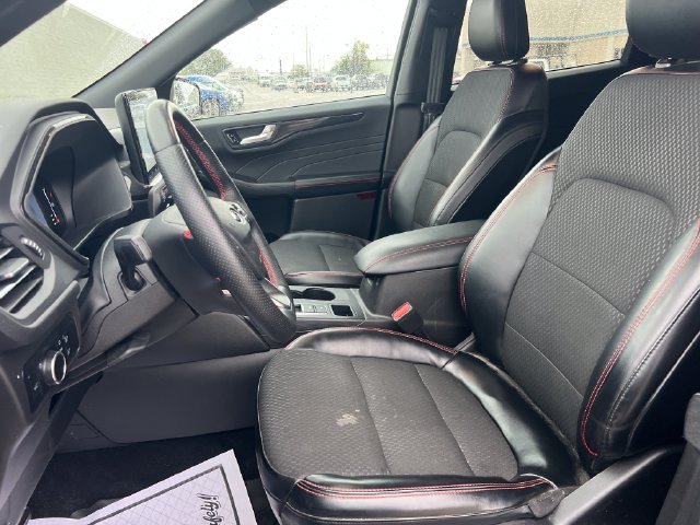 Used 2023 Ford Escape ST-Line w/ Tech Pack #1 AWD/4WD image 19