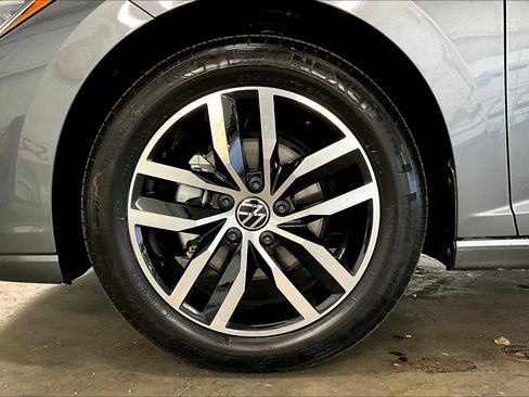 New 2025 Volkswagen Jetta SE image 14