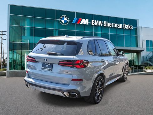 Used 2025 BMW X5 sDrive40i w/ M Sport Package RWD image 4