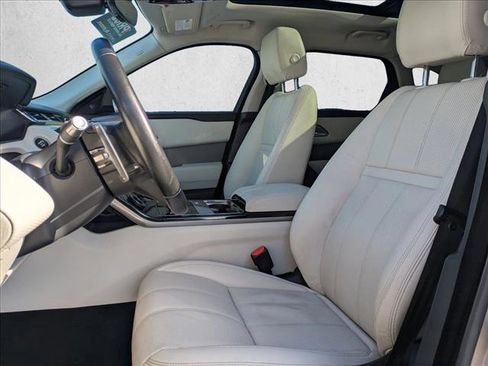 Used 2022 Land Rover Range Rover Velar S image 17