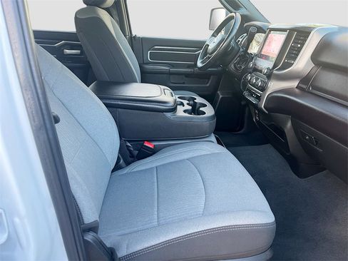 Used 2024 RAM 3500 Big Horn image 25