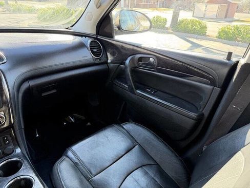 Used 2015 Buick Enclave Leather image 18