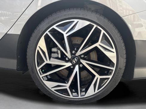 Used 2025 Hyundai Ioniq 6 SEL image 30