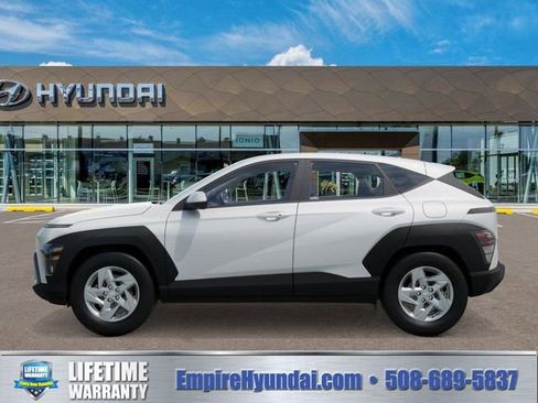 New 2026 Hyundai Kona SE image 3