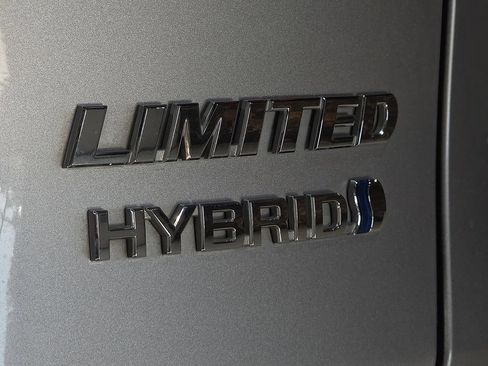 Used 2024 Toyota RAV4 Limited AWD/4WD image 12