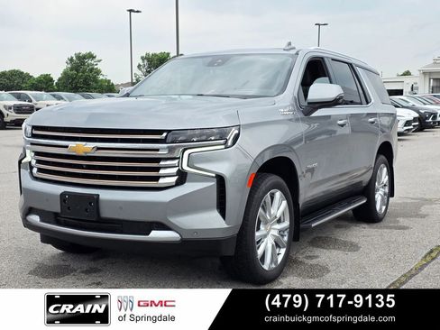 Used 2024 Chevrolet Tahoe High Country AWD/4WD image 3