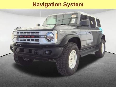 Used 2025 Ford Bronco Heritage Edition AWD/4WD image 4