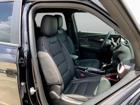 Used 2022 Chevrolet TrailBlazer RS FWD image 9