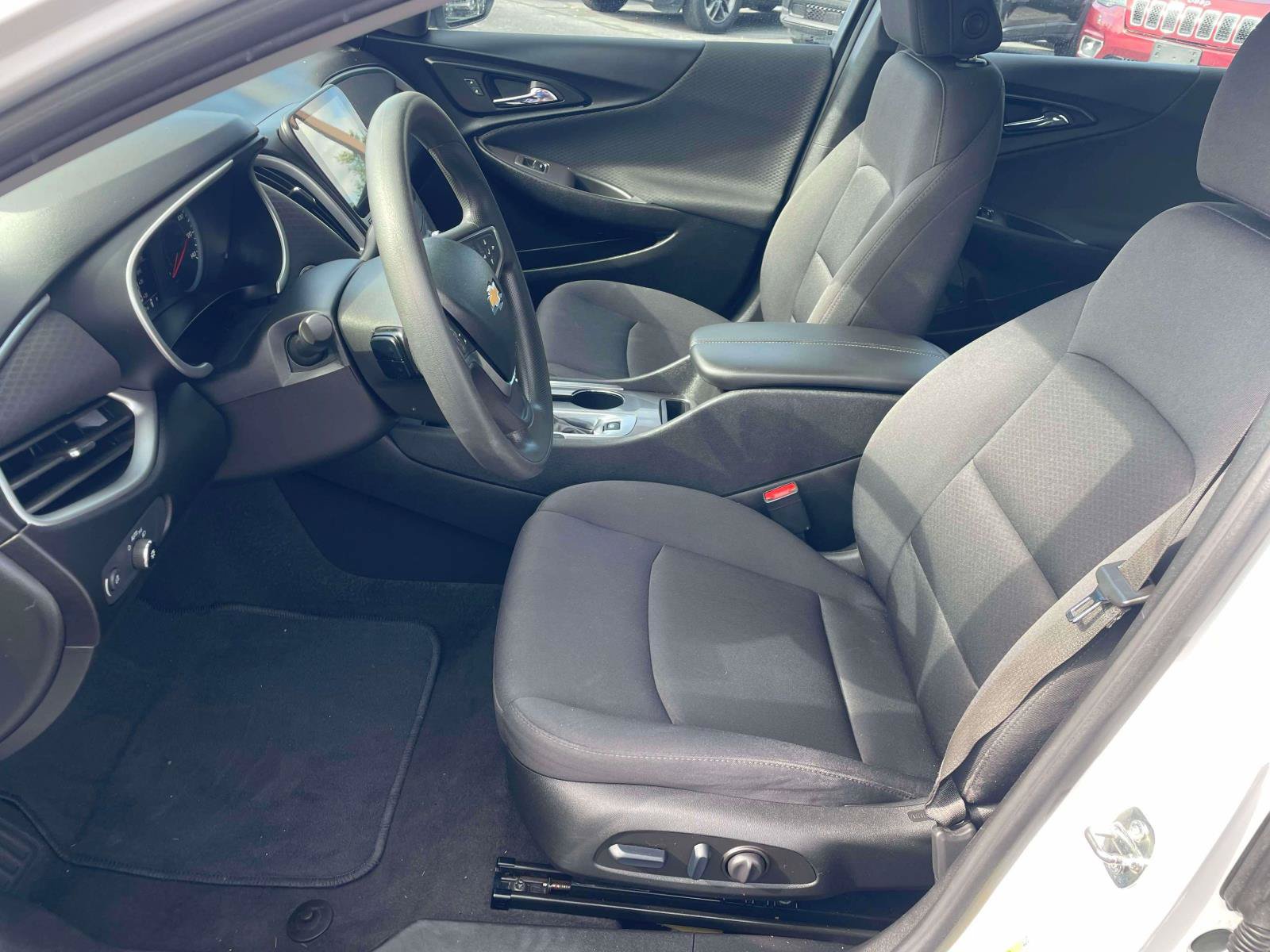 Used 2023 Chevrolet Malibu LT w/ Driver Confidence Package FWD image 13