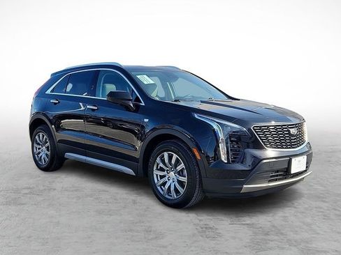 Used 2020 Cadillac XT4 Premium Luxury w/ Driver Awareness Package image 3