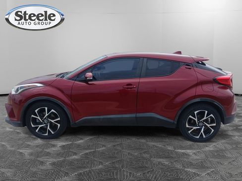 Used 2018 Toyota C-HR XLE FWD image 10