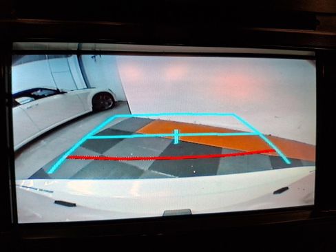 Used 2015 Toyota Avalon XLE image 24