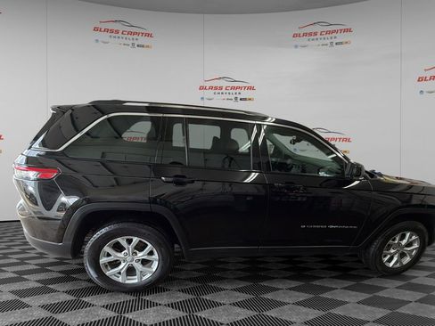 Used 2023 Jeep Grand Cherokee Limited AWD/4WD image 8
