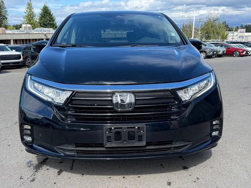 Used 2024 Honda Odyssey Elite image 2