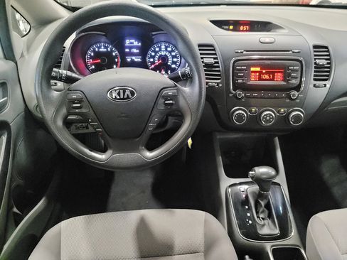 Used 2017 Kia Forte LX FWD image 22