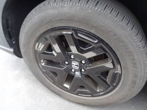 Used 2024 Honda CR-V LX image 13