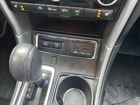 Used 2021 Subaru Ascent Limited w/ Technology Package image 5