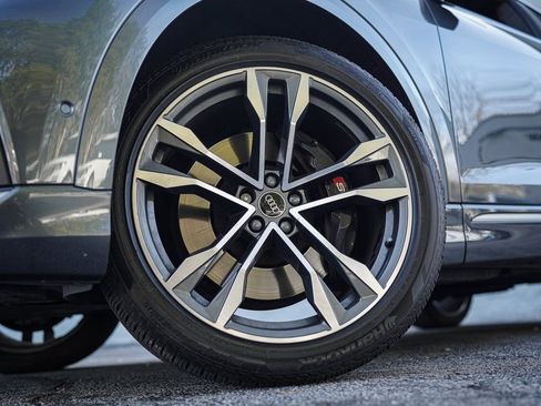 Used 2021 Audi SQ8 Prestige w/ Prestige Package image 18