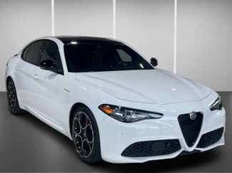 Used 2023 Alfa Romeo Giulia Veloce RWD video 2