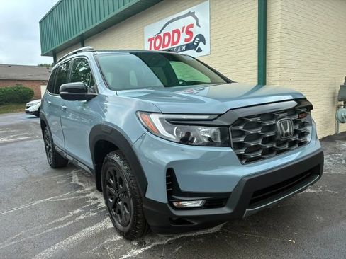 Used 2023 Honda Passport TrailSport image 5