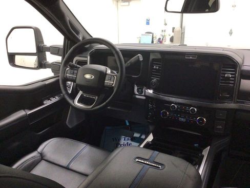 New 2026 Ford F250 Platinum image 17