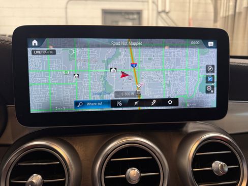 Used 2020 Mercedes-Benz GLC 300 4MATIC Coupe image 28