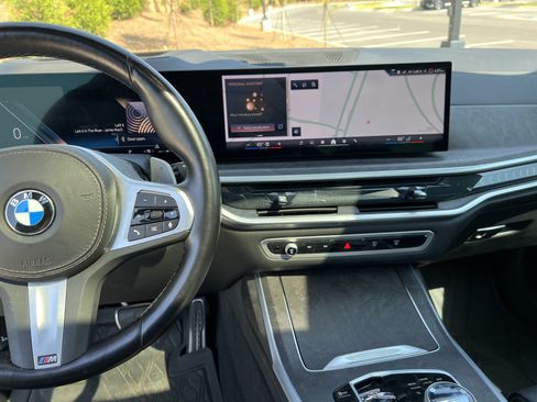 Used 2024 BMW X7 xDrive40i w/ Executive Package AWD/4WD image 30