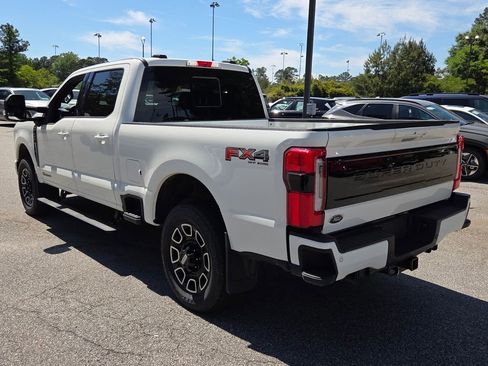 Used 2025 Ford F250 Platinum w/ FX4 Off-Road Package AWD/4WD image 10